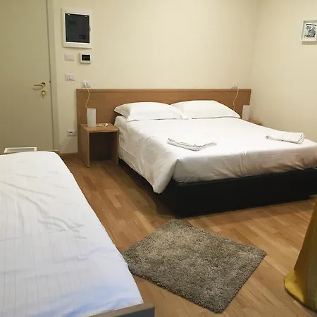 Hotell Trieste 3*